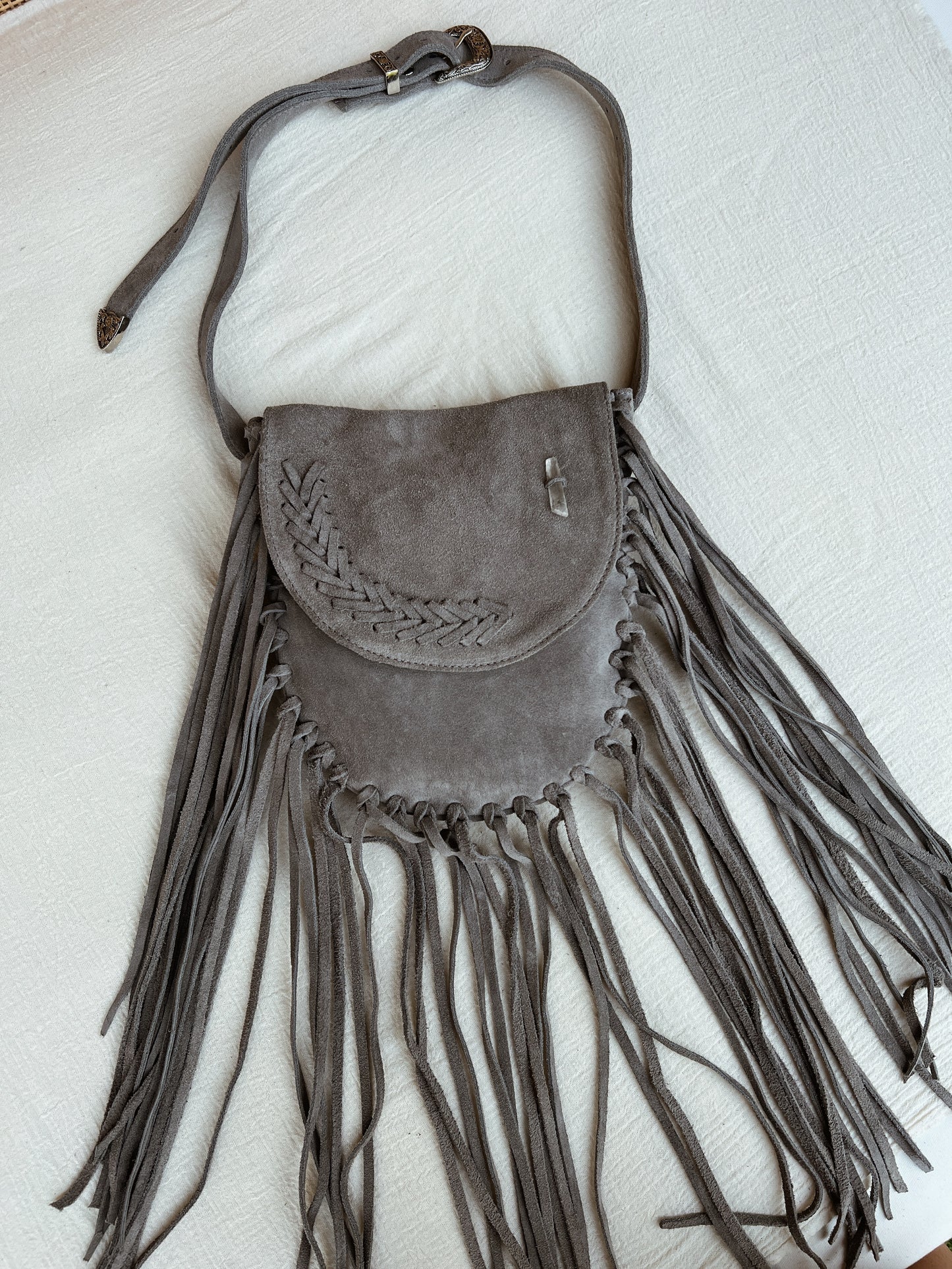 B- Gamuza GRIS