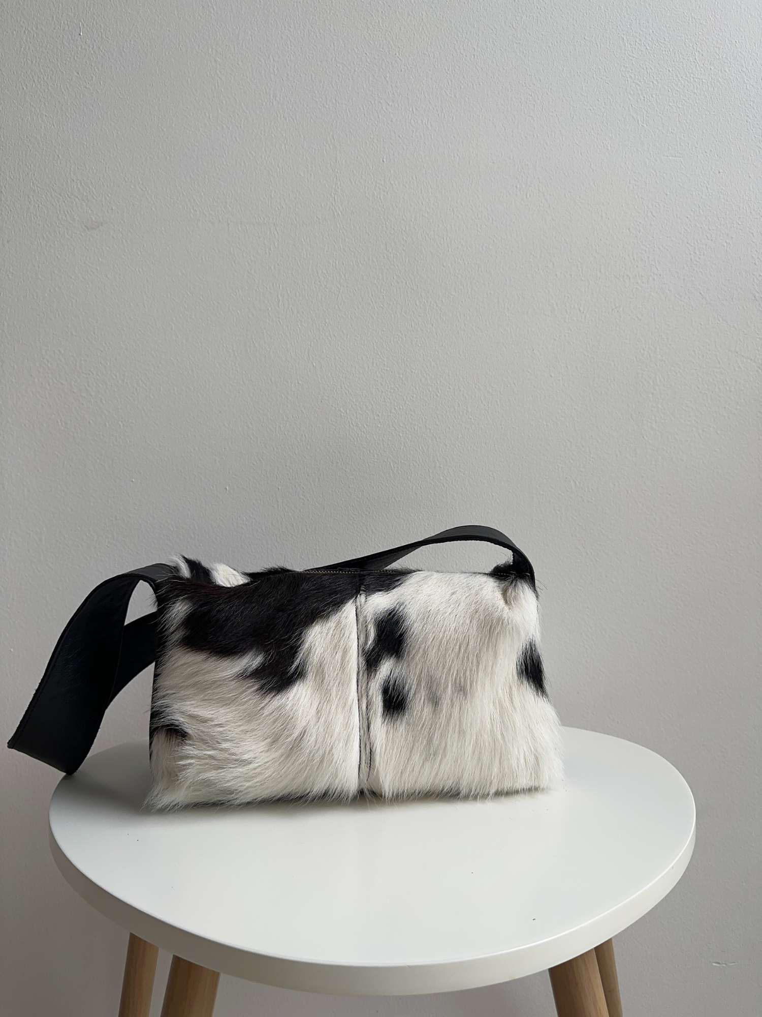 Vega Bolsa de Asa Cowhide Black