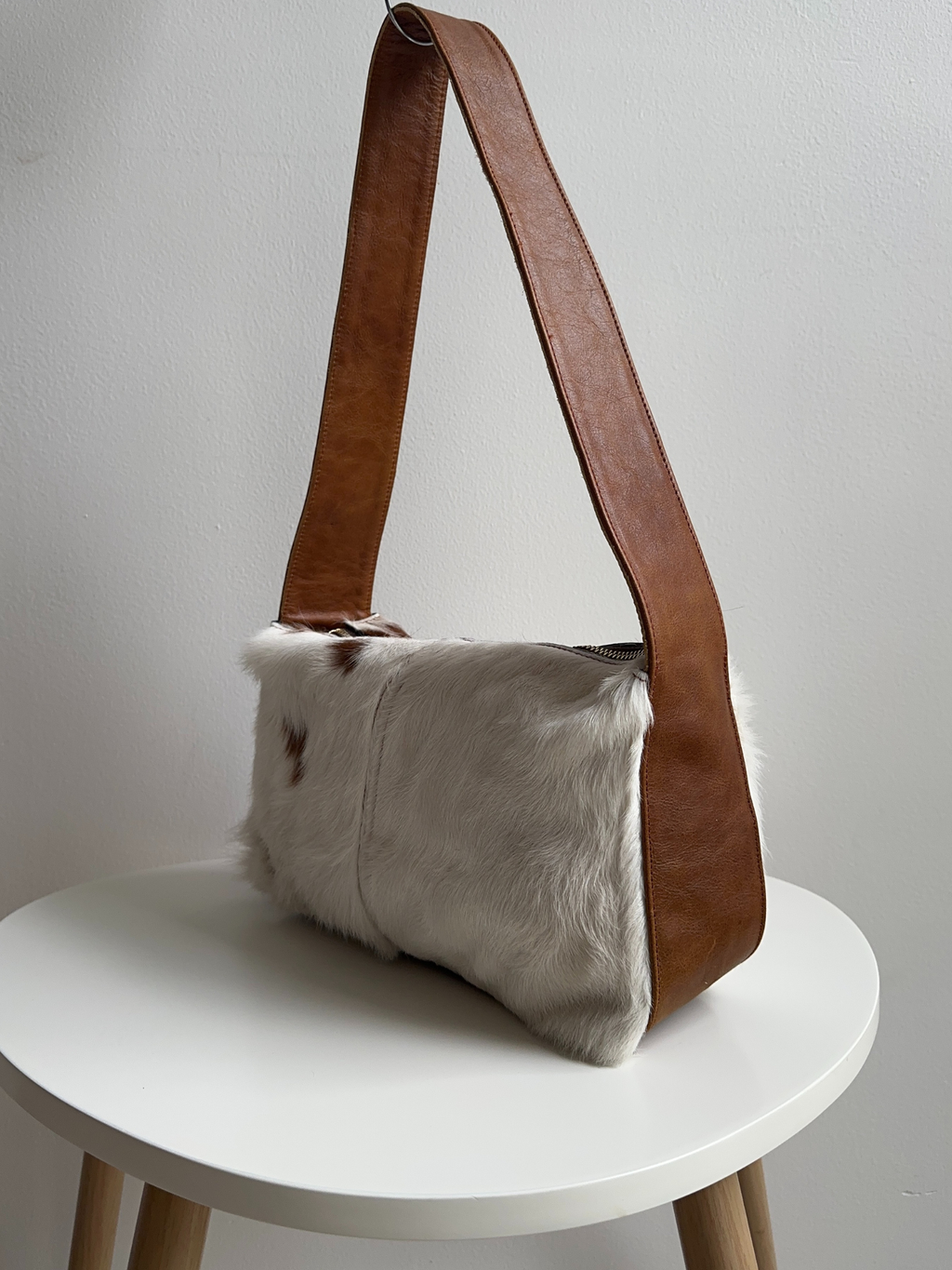 Vega Bolsa de Asa Cowhide Brown