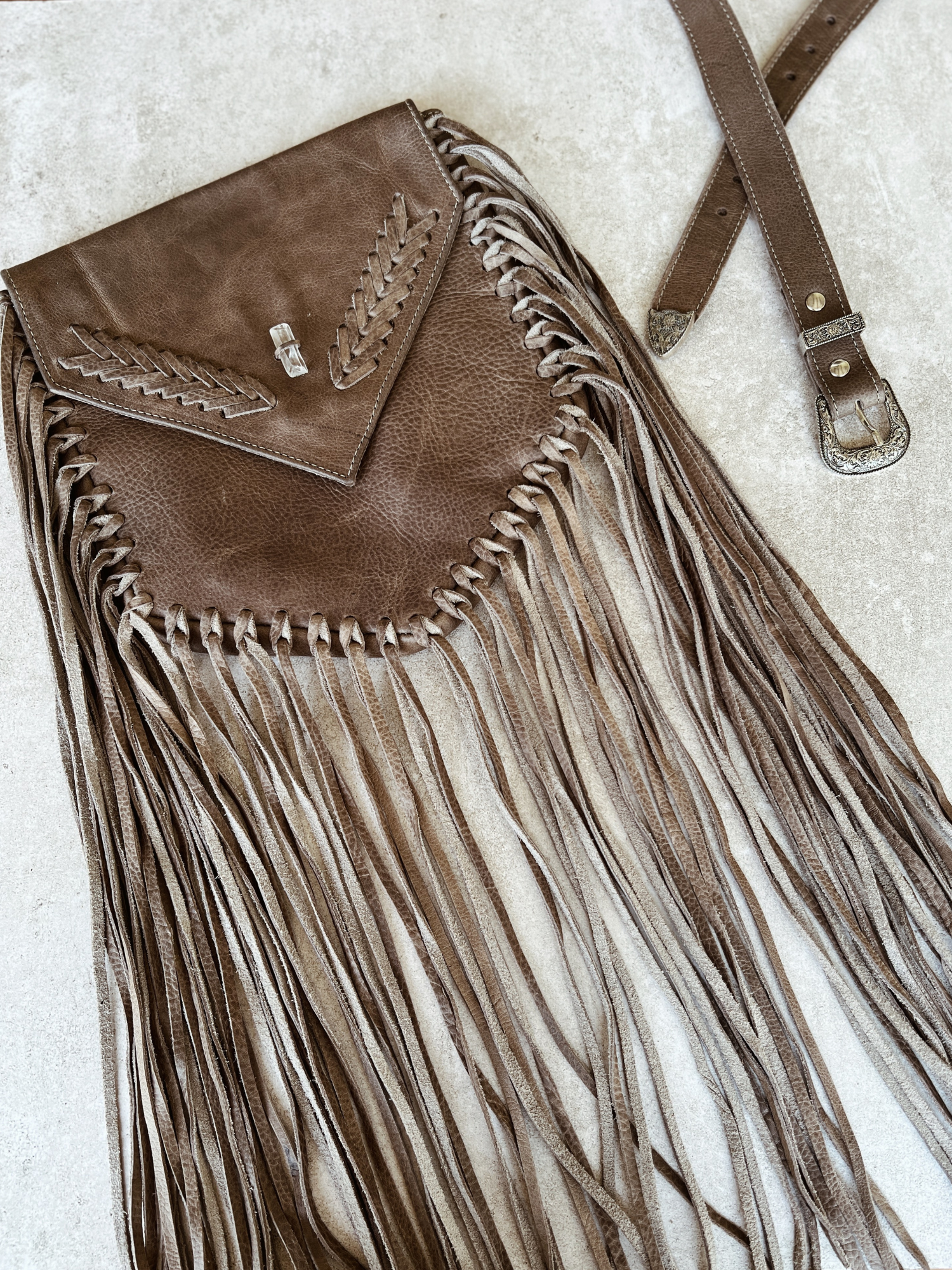 Andrómeda Bolsa de Cuero con flecos