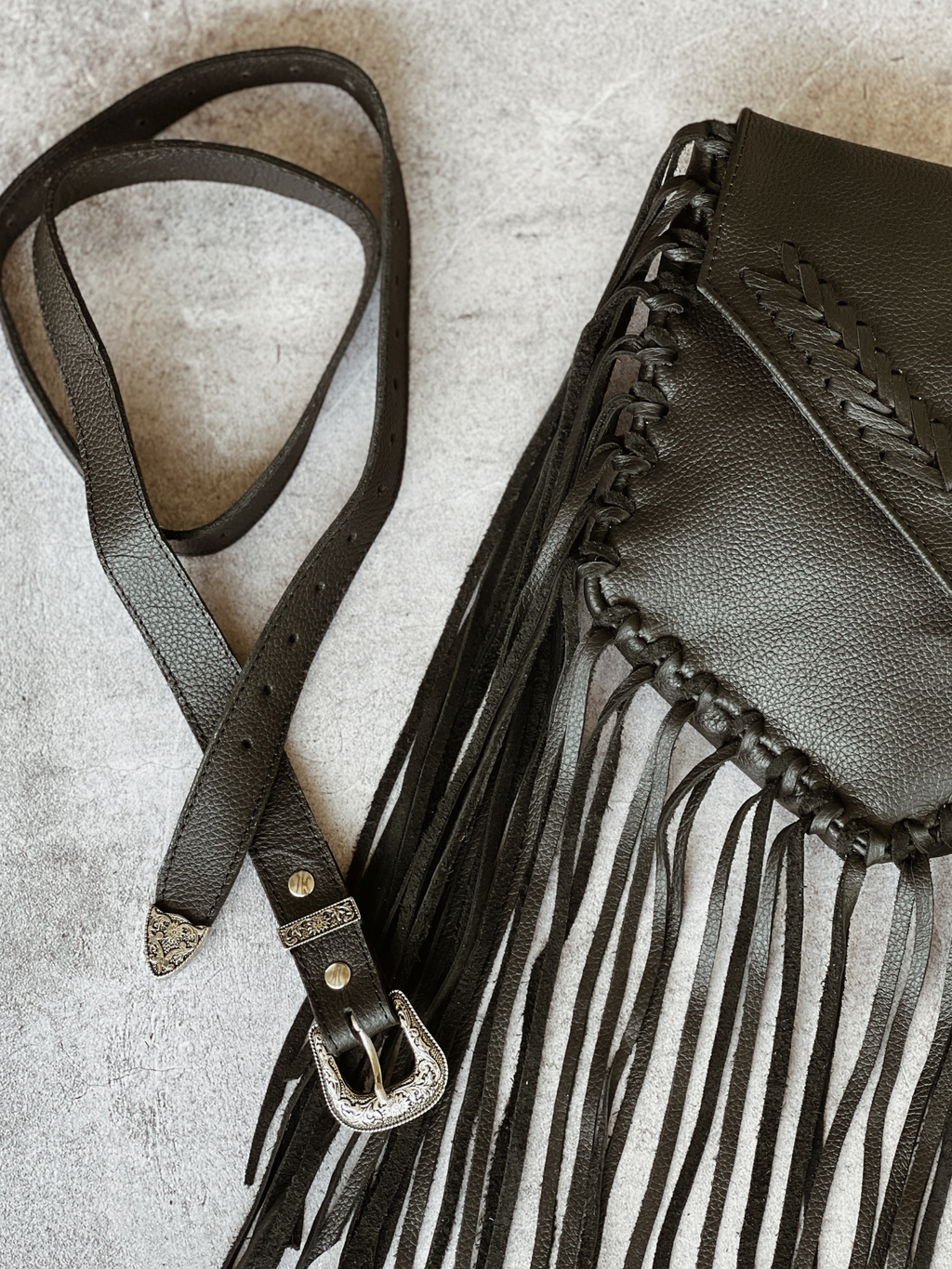 Andrómeda Bolsa de Cuero con flecos