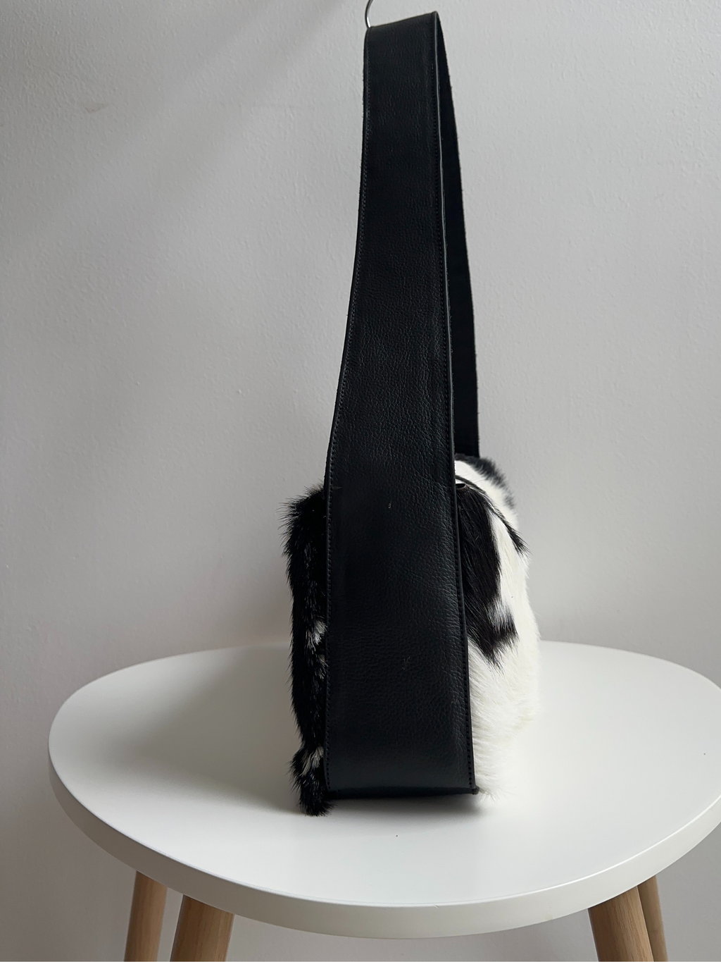 Vega Bolsa de Asa Cowhide Black